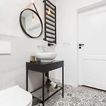 Of The Kings - Nubium Appartement
