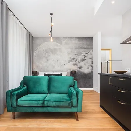 Apartment Of The Kings - Nubium *