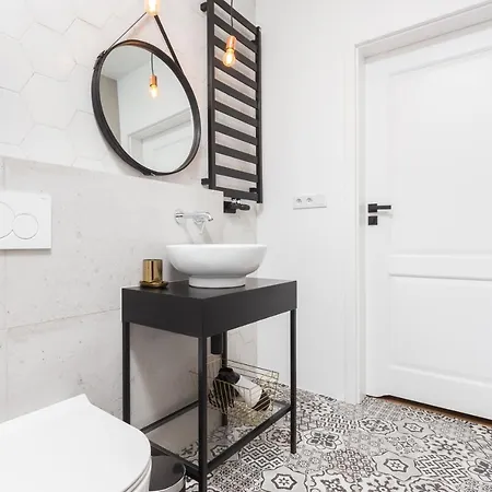 Of The Kings - Nubium Apartment