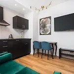 Apartment Of The Kings - Nubium *